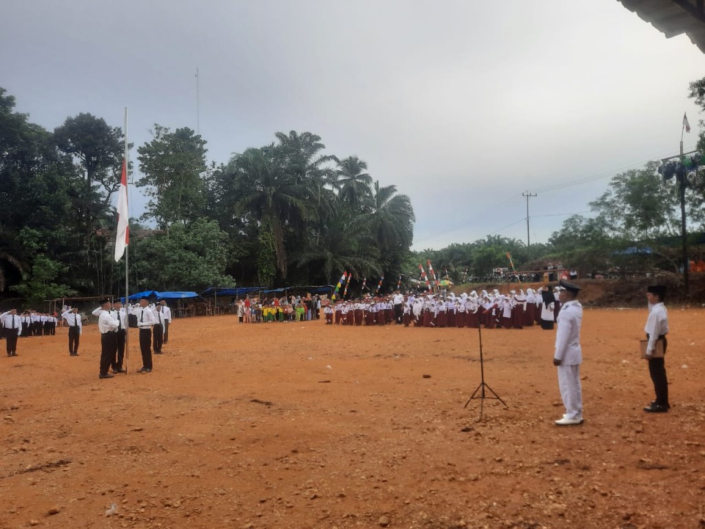 Upacara 17 Agustus Di Kampong Rantau Panjang